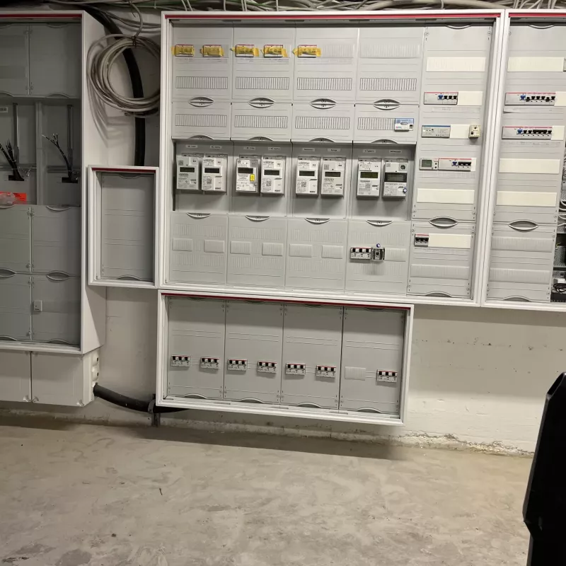 Erneuerung der Zählerschränke &amp; Mieterstrom-Vorbereitung, Mehrfamilienhaus Wesel